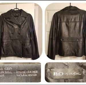 Great condition - Womans Black Leather Jacket - Si
